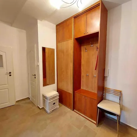 Apartment 1-bedroom Floor In Heart Of Old Town Bratislava