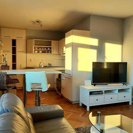 1-bedroom Floor In Heart Of Old Town 布拉迪斯拉发